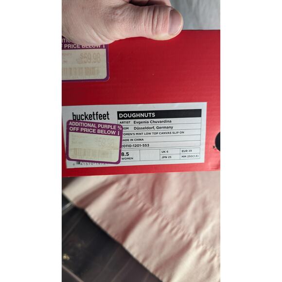 Bucketfeet Womens Mint Low Top Canvas Slip On Shoes Sz 8.5 Doughnuts Colorful - Picture 6 of 7